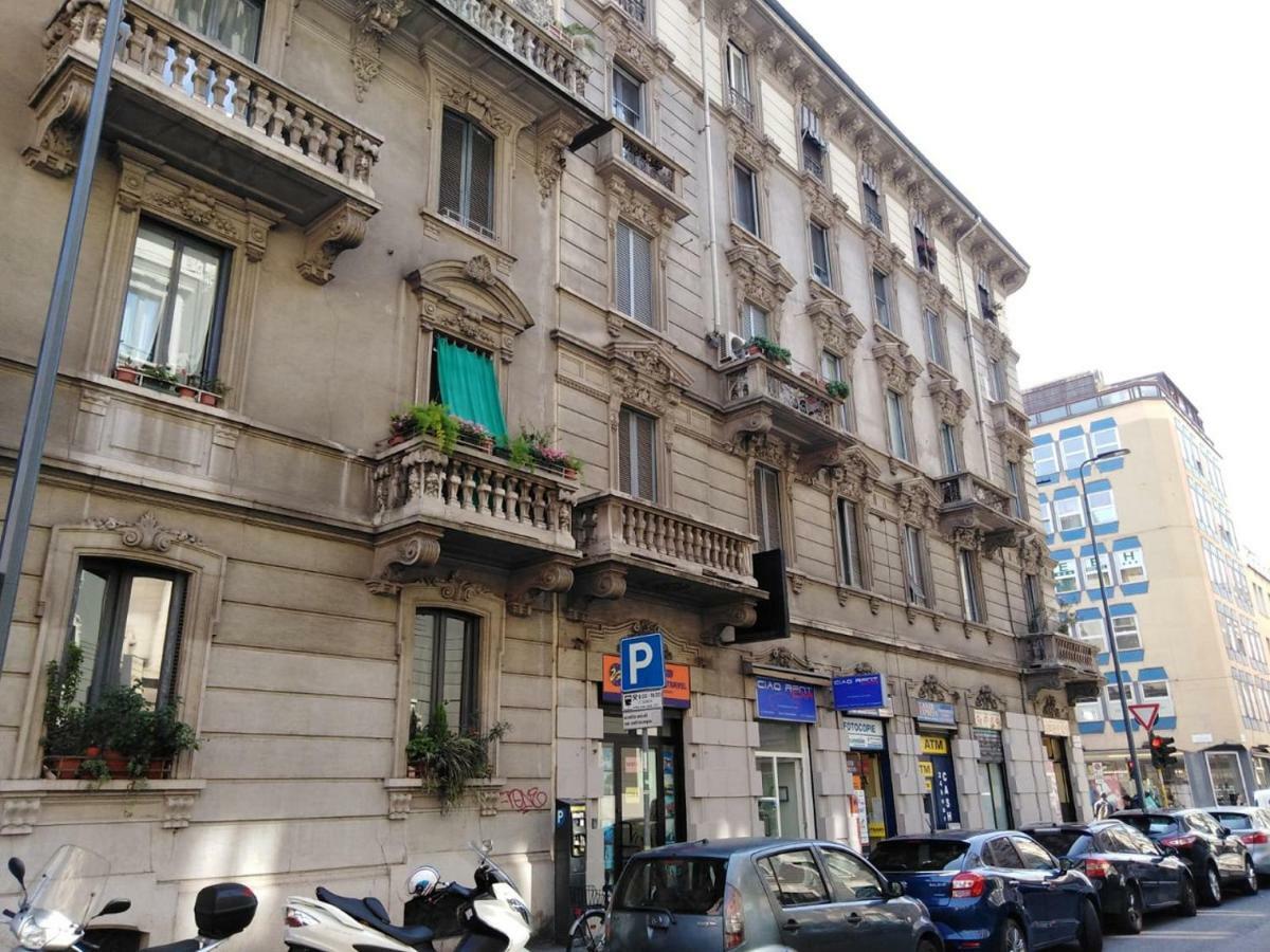 Studio Stazione Centrale Milán Exterior foto